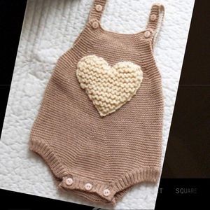 Baby girl heart sleeveless romper -New Sz 6 months